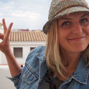 Meet your Posher, Dana